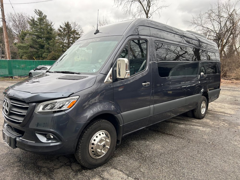 Premium Charter Bus 9